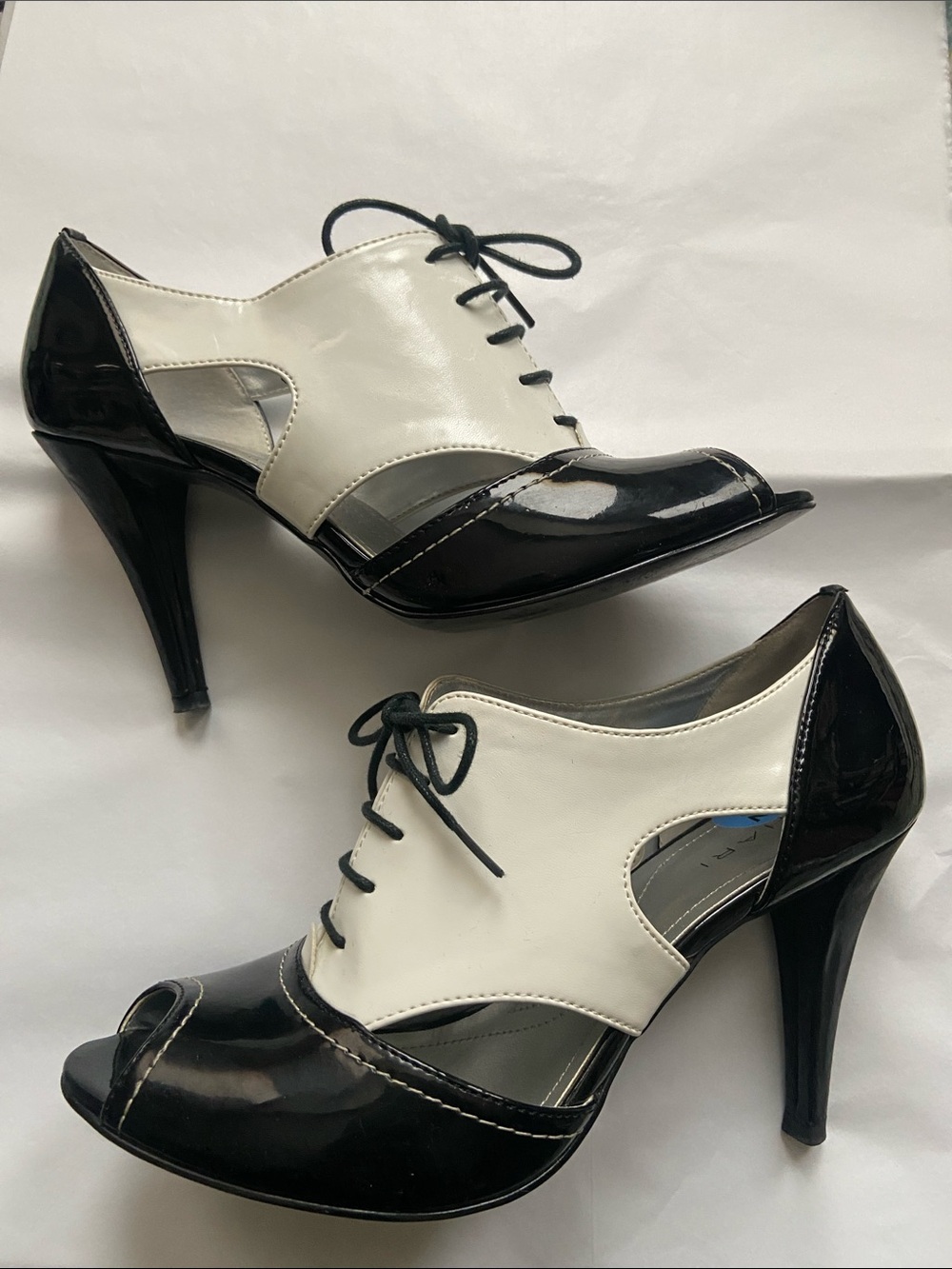 Tahari "La - Cheri" Style Blk & White Lace Stilettos Patent Leather Heels